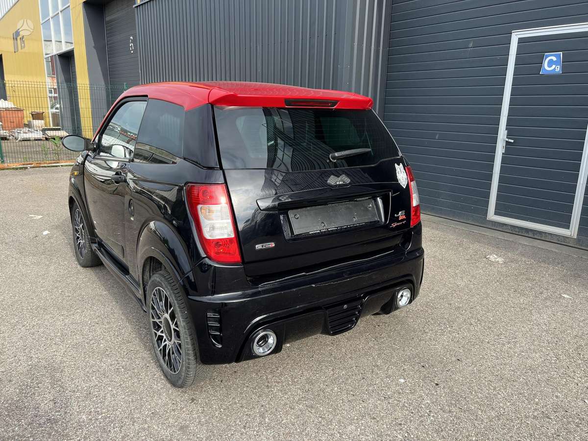 Ligier JS50, 0.5 l., hatchback