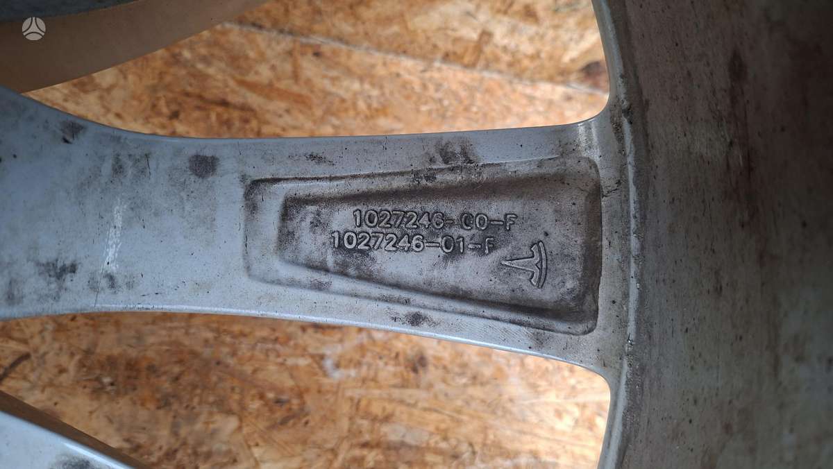 Tesla Model X, 102724600F, Cen33274