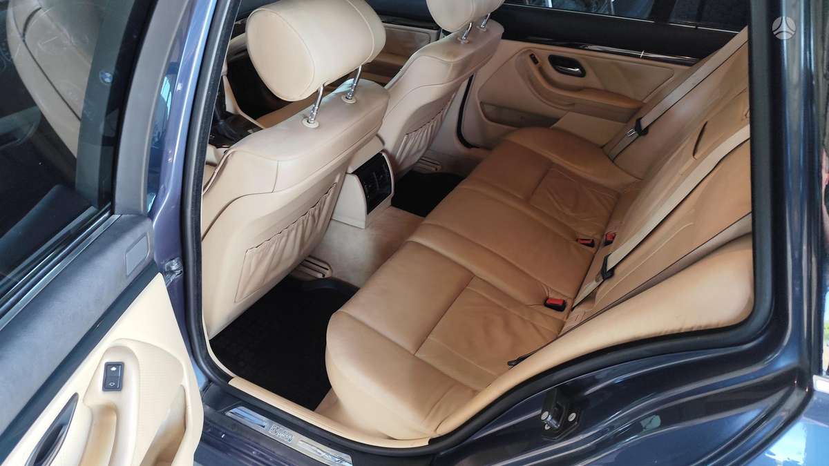 BMW 525, 2.5 l., Универсал