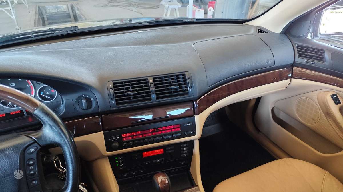 BMW 525, 2.5 l., Универсал