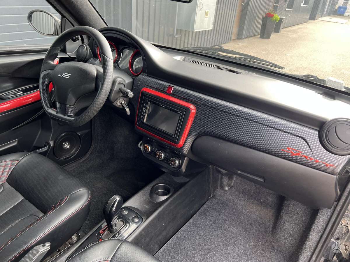 Ligier JS50, 0.5 l., hatchback