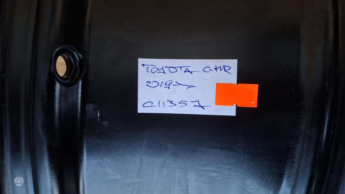 Toyota C-HR Cen33276