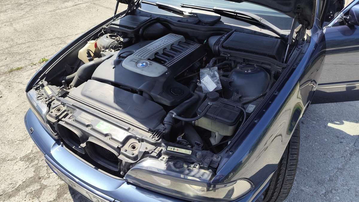 BMW 525, 2.5 l., Универсал