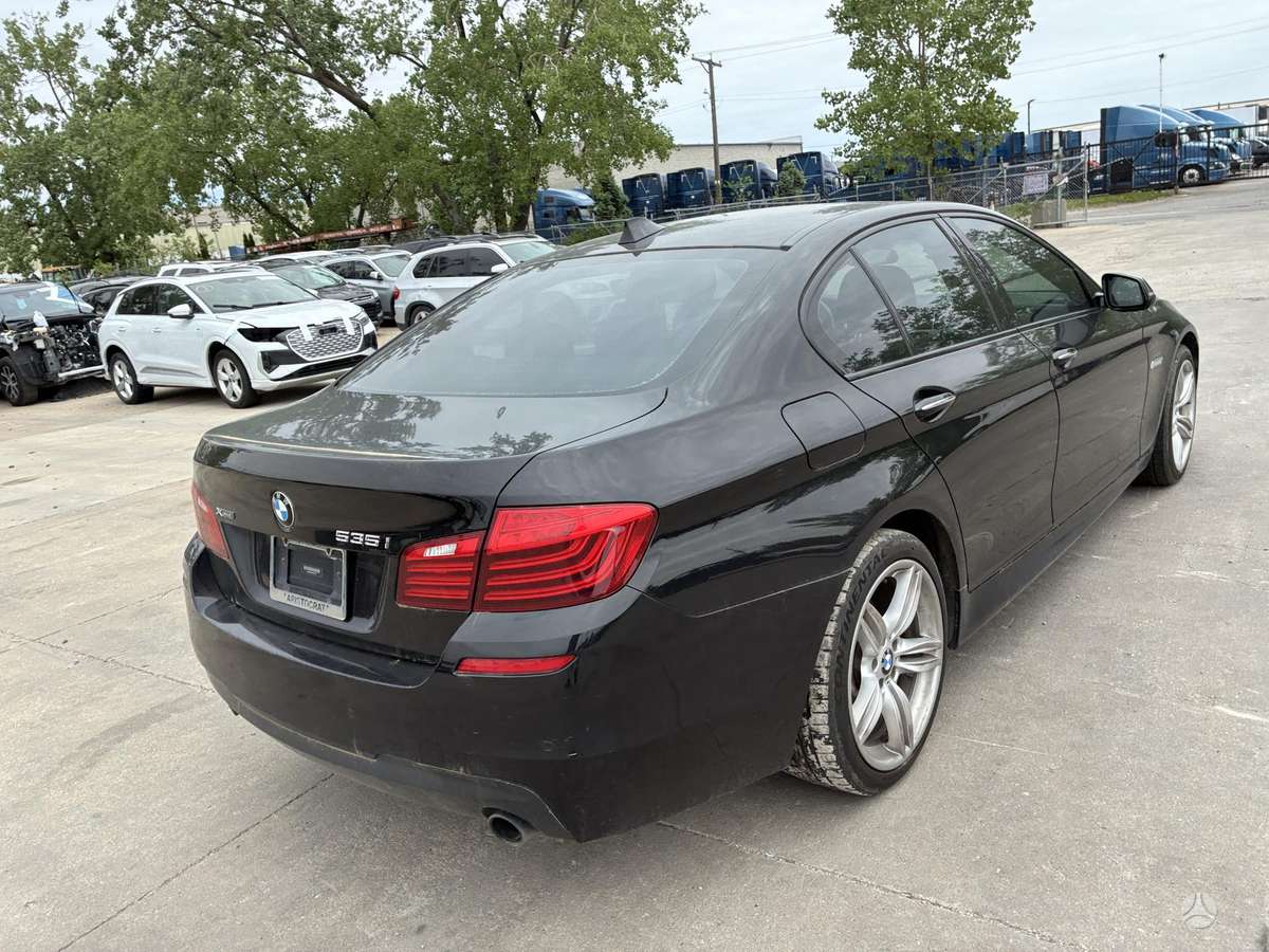 BMW 535, 3.0 l., Седан
