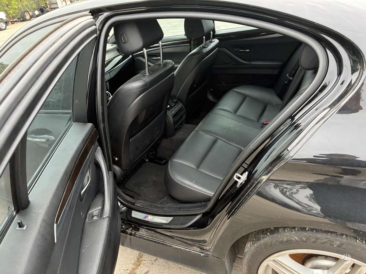 BMW 535, 3.0 l., Седан