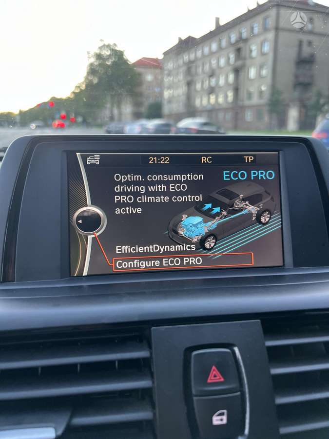 BMW 116, 2.0 l., hatchback