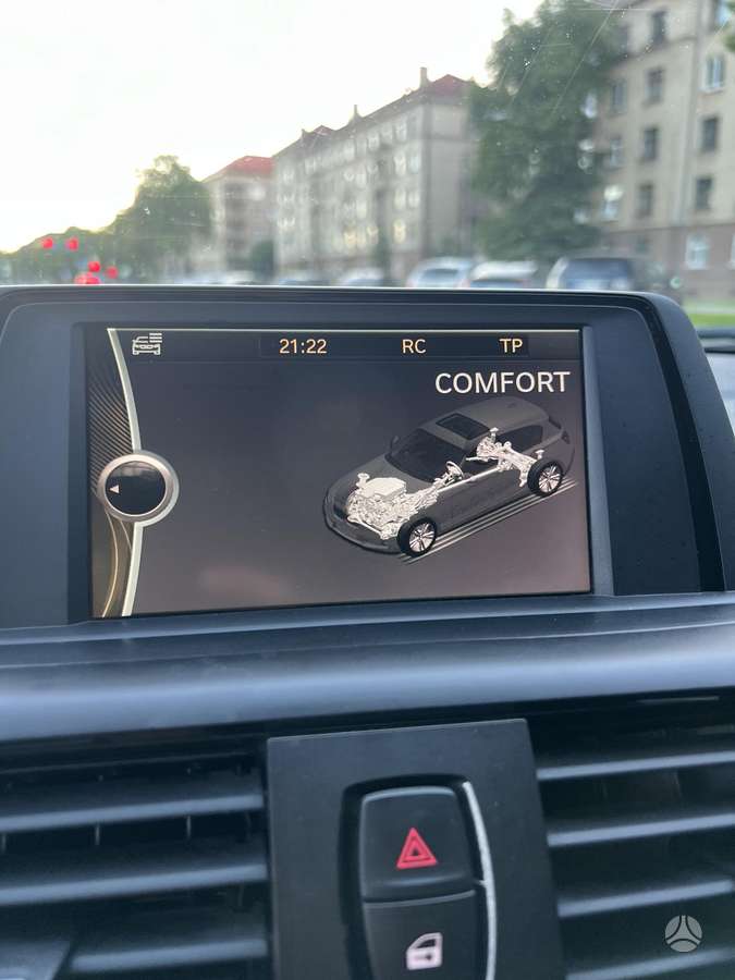 BMW 116, 2.0 l., hatchback