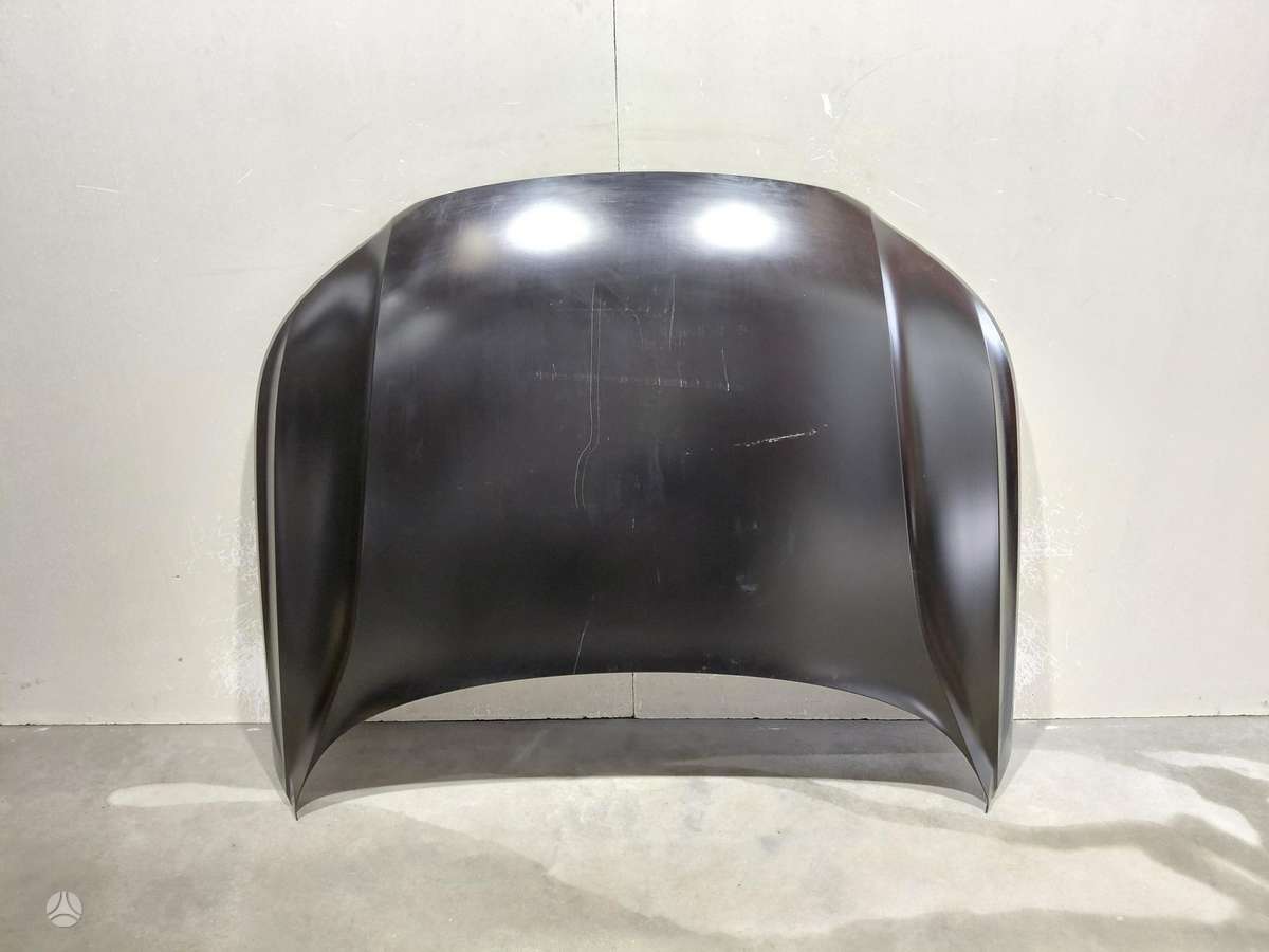 Volvo XC40 hood (front, rear)