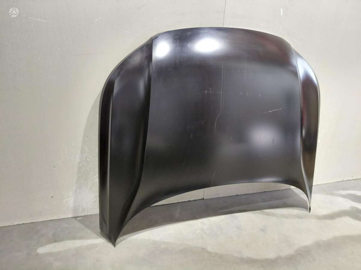 Volvo XC40 hood (front, rear)
