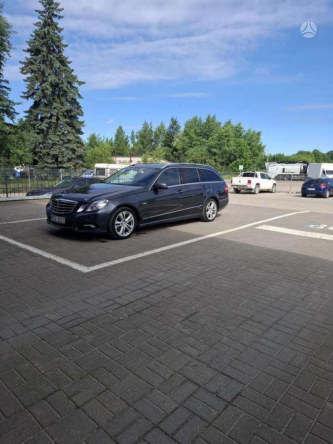 Mercedes-Benz E200, 2.1 l., Универсал