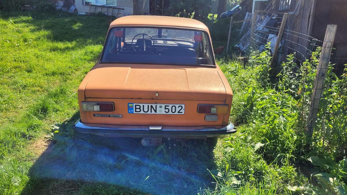 Lada -kita-, Седан