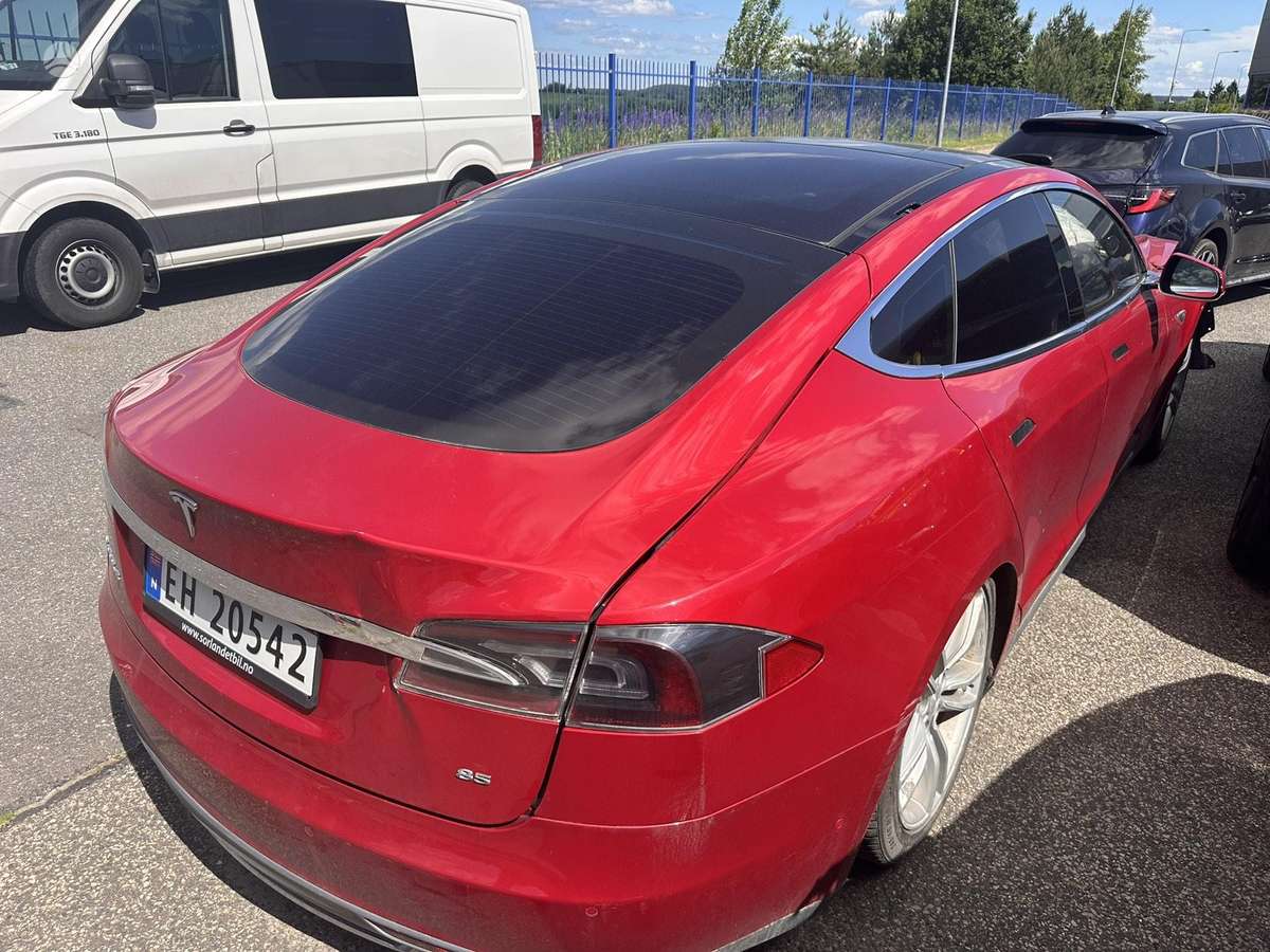 Tesla Model S