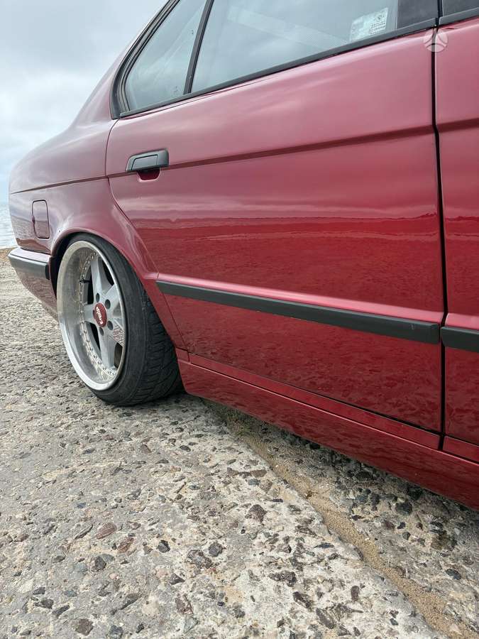 BMW 525, 2.5 l., Седан