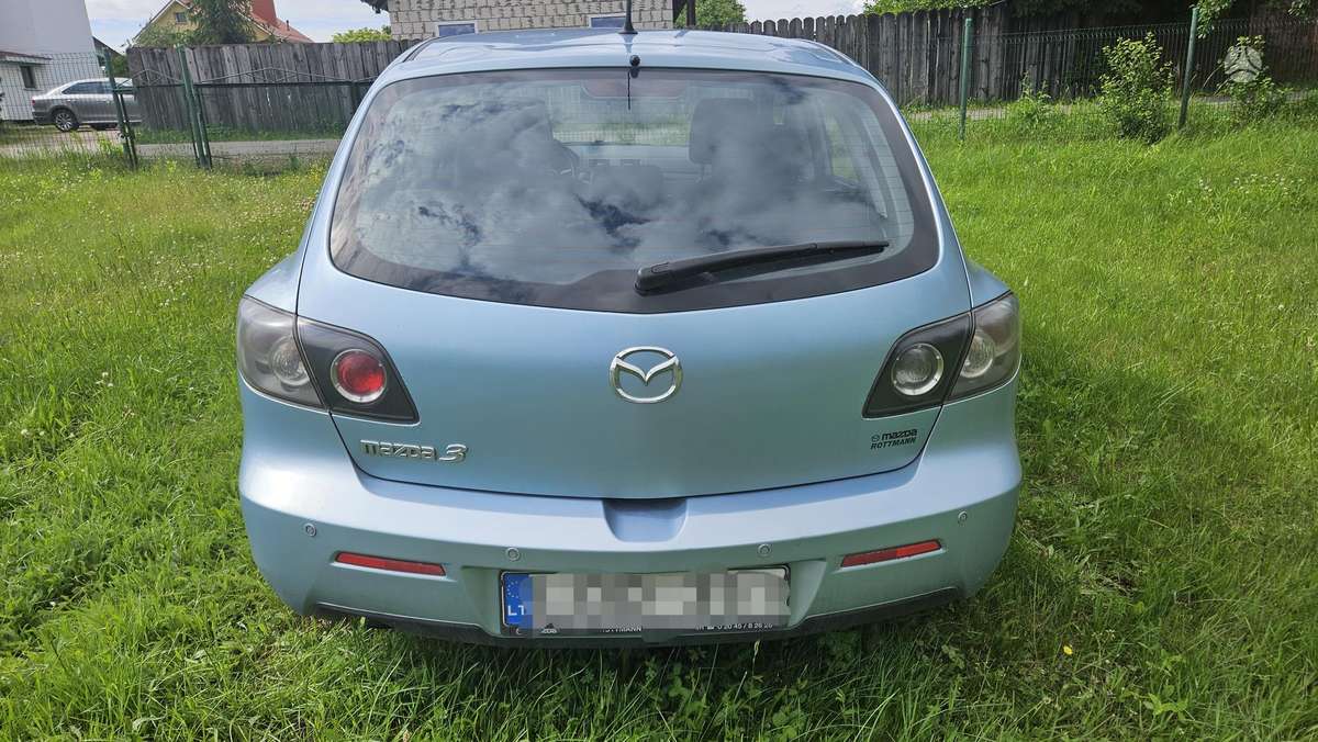 Mazda 3, 1.6 l., Хэтчбек