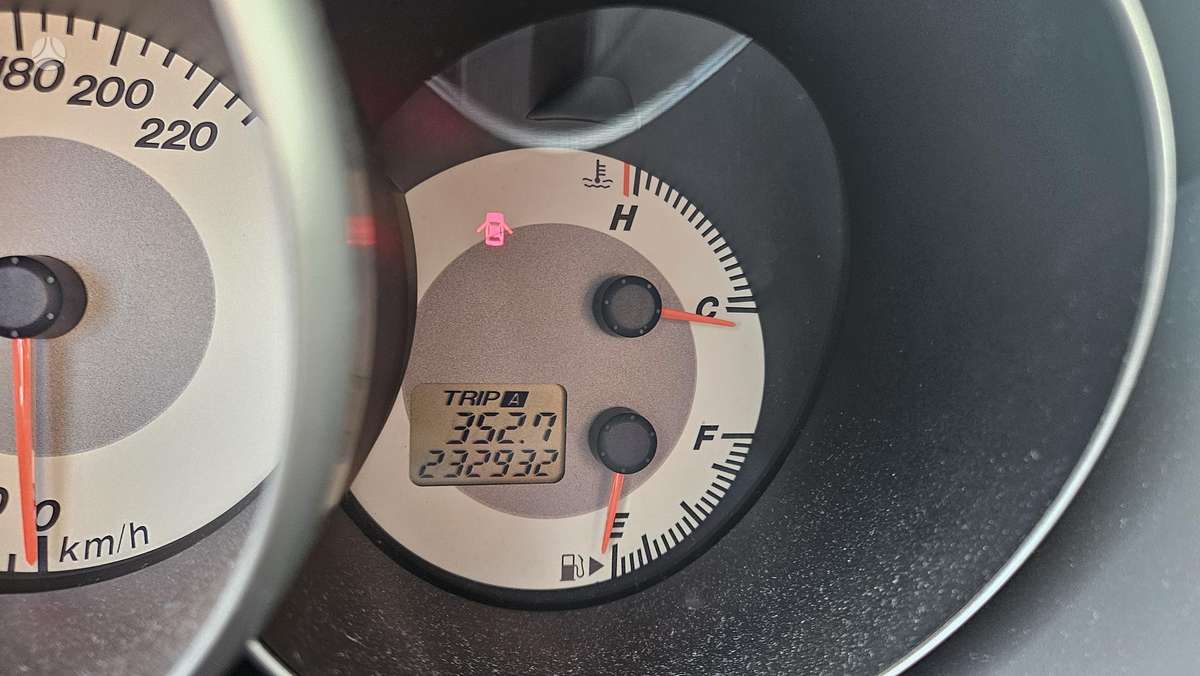 Mazda 3, 1.6 l., Хэтчбек