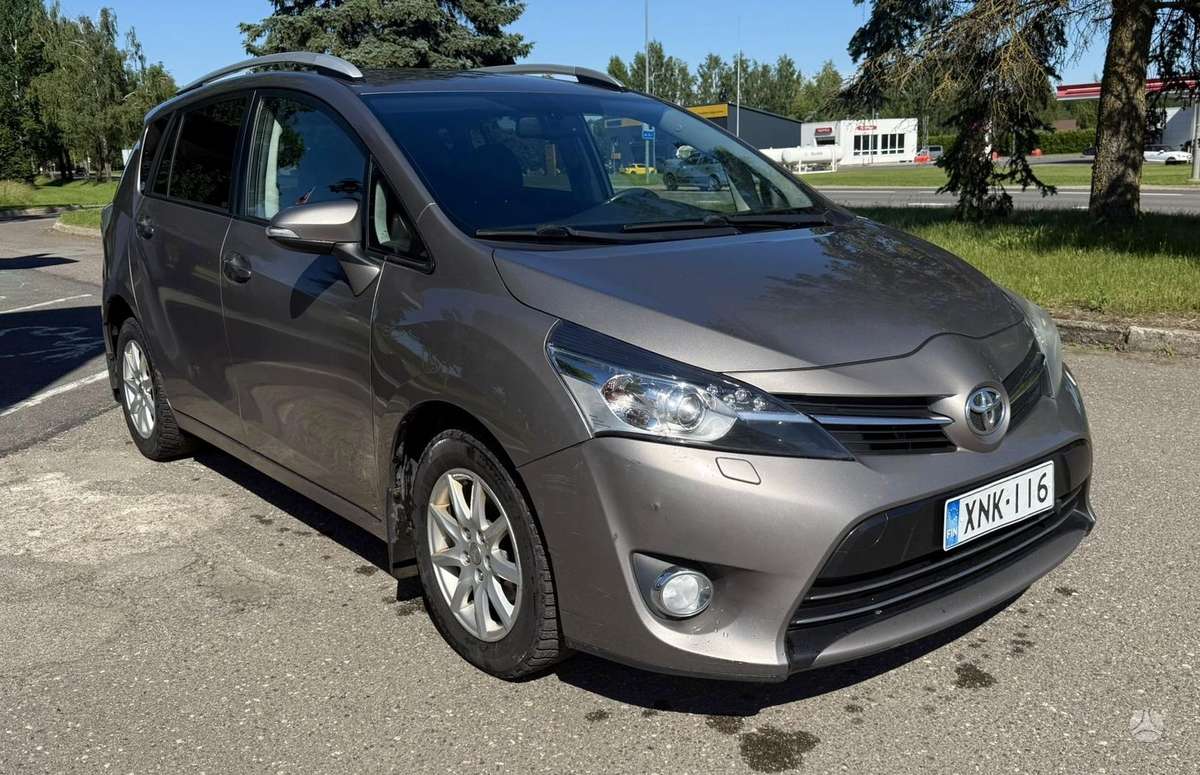 Toyota Verso - 2
