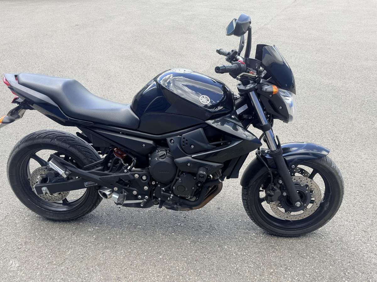 Yamaha XJ6 600cc, street / classic