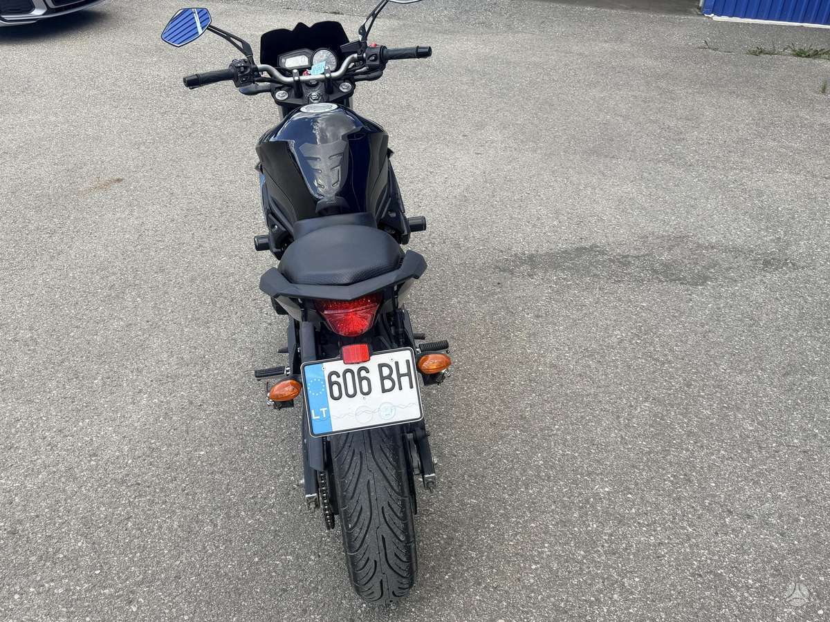 Yamaha XJ6 600cc, street / classic