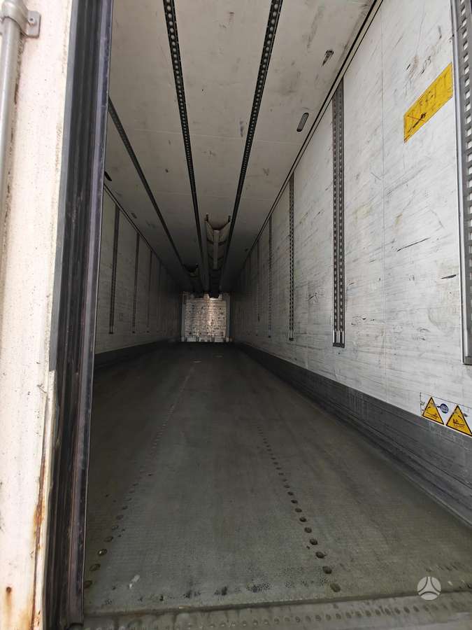 Schmitz Cargobull SKO 24, refrigerated