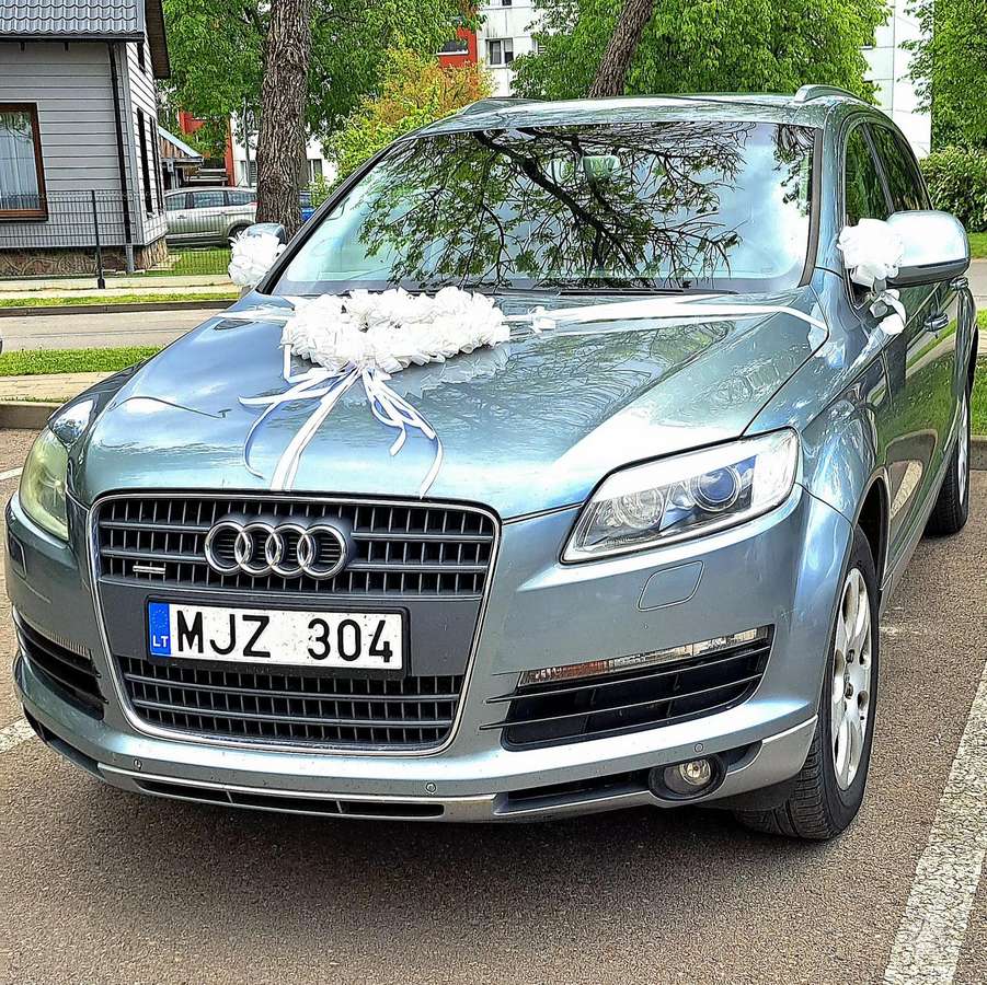 Audi Q7, 4.2 l., off-road / crossover