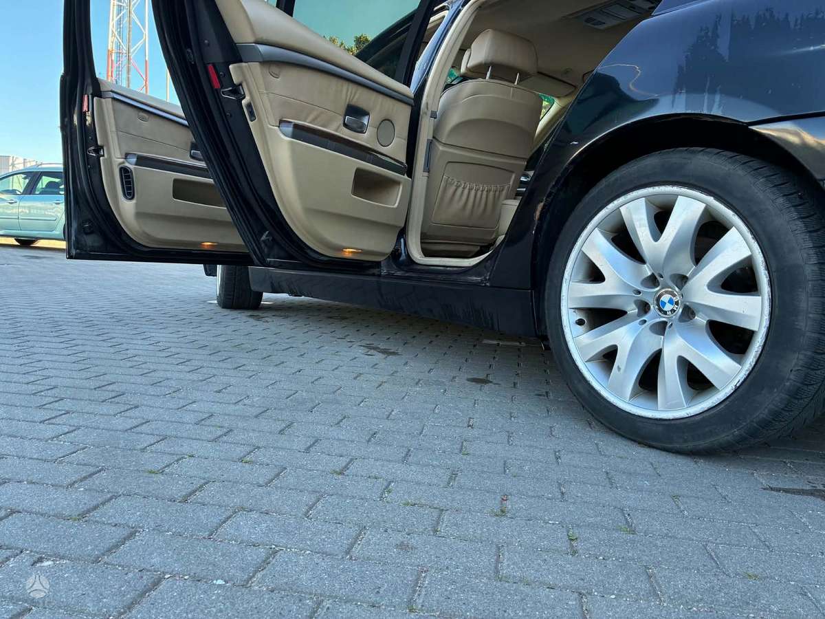 BMW 730, 3.0 l., Седан