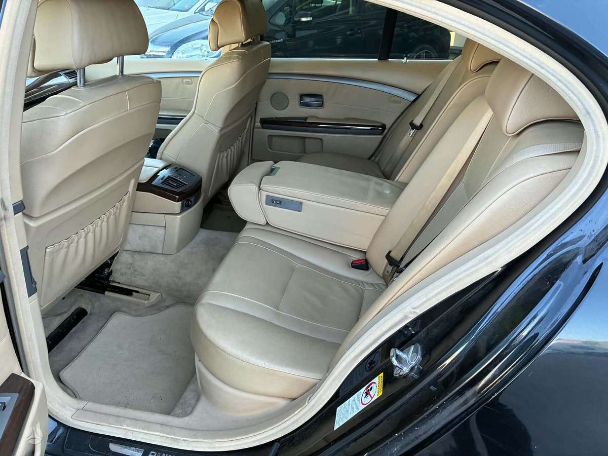 BMW 730, 3.0 l., Седан