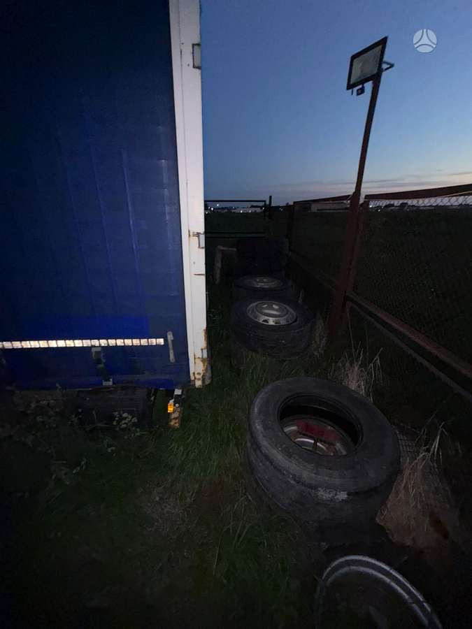 Krone, užuolaidinės / tentinės