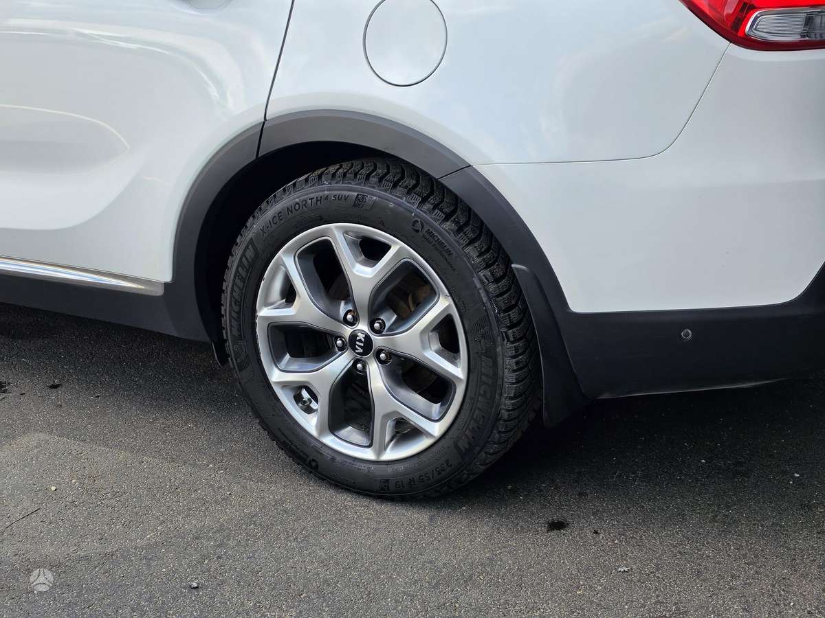 Kia Sorento, 2.2 l., off-road / crossover