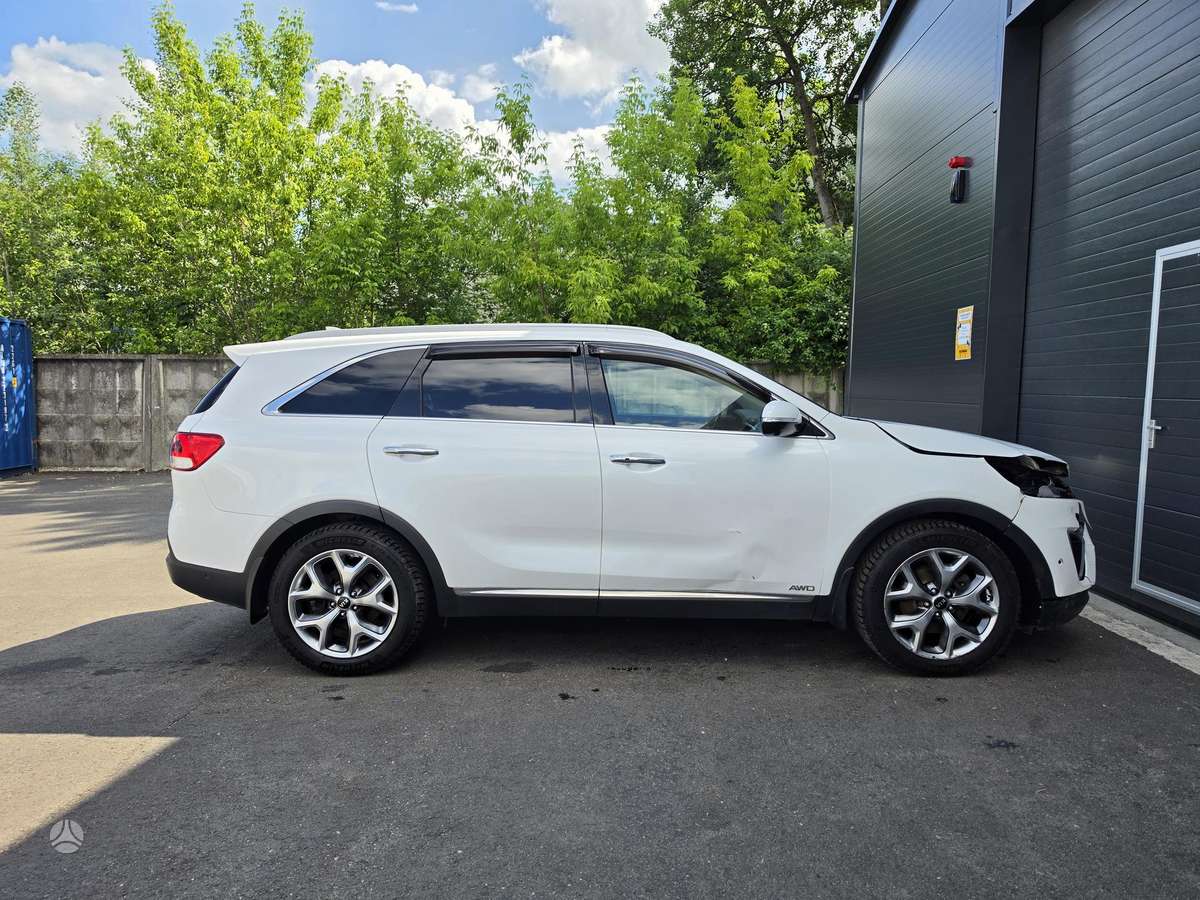 Kia Sorento, 2.2 l., off-road / crossover