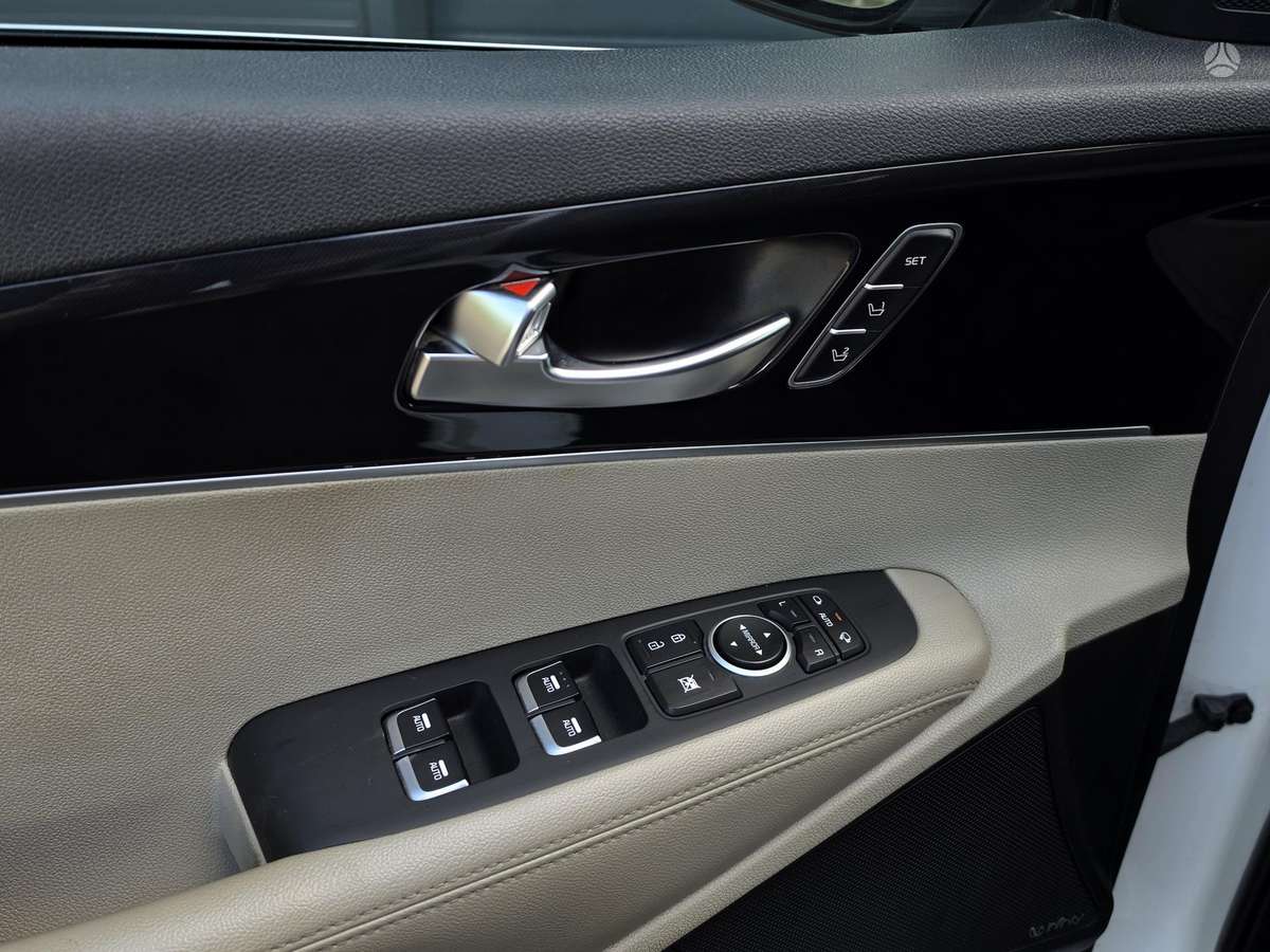 Kia Sorento, 2.2 l., off-road / crossover