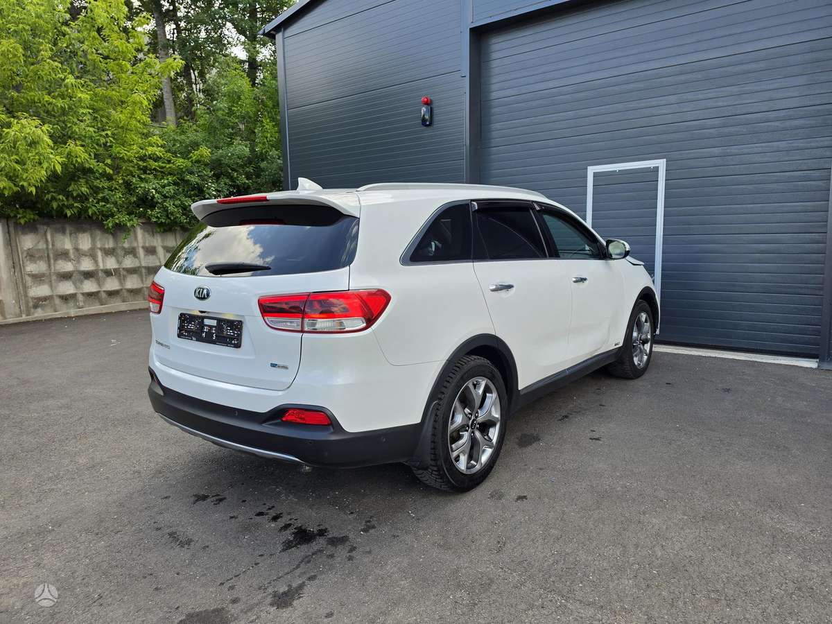 Kia Sorento, 2.2 l., off-road / crossover
