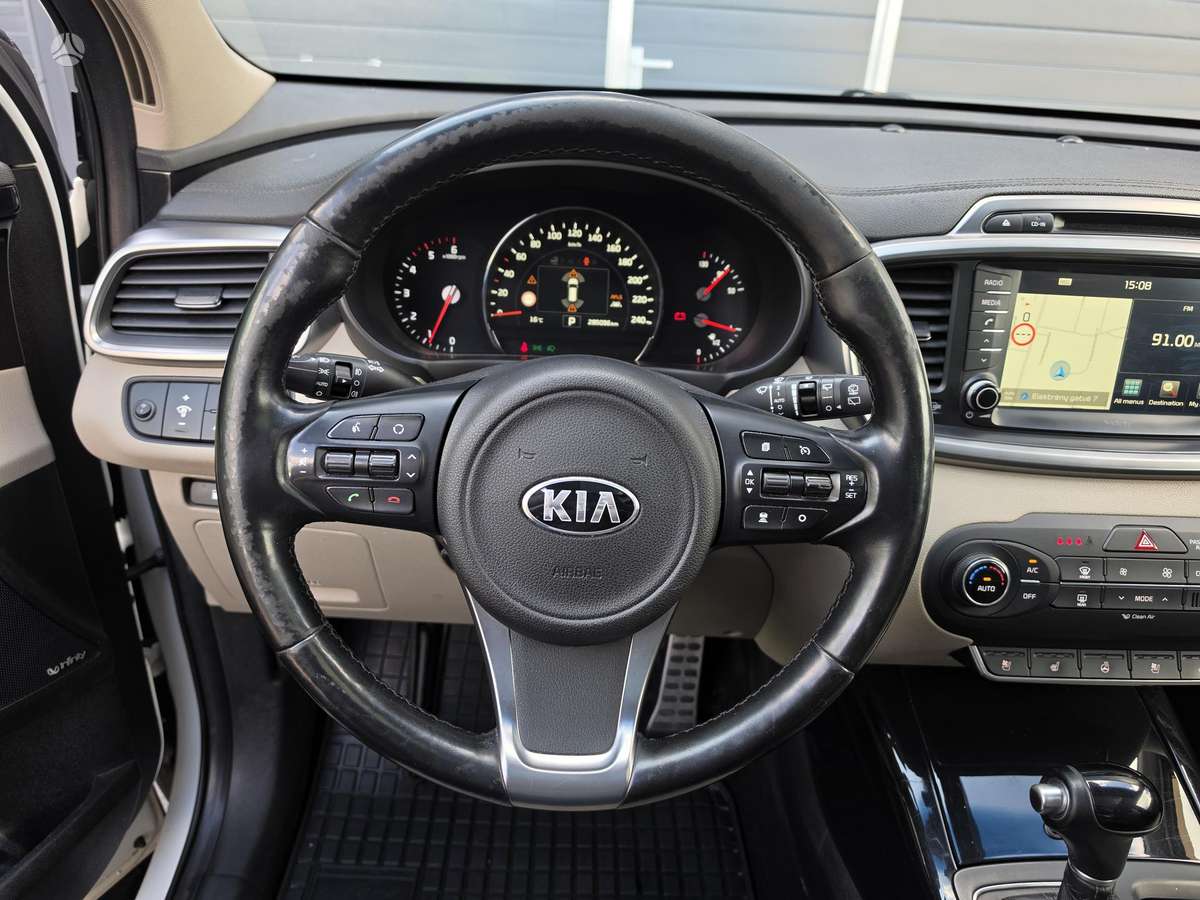 Kia Sorento, 2.2 l., off-road / crossover