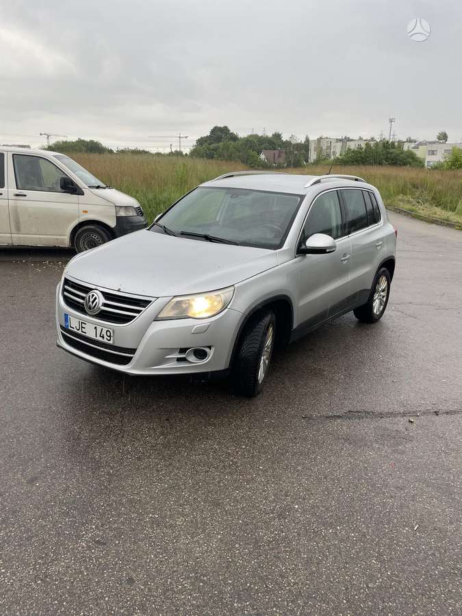 Volkswagen Tiguan - 6