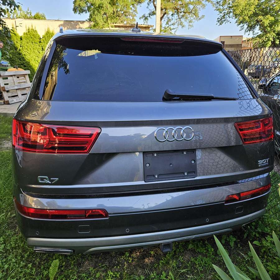 Audi Q7, 3.0 l., Внедорожник / Кроссовер