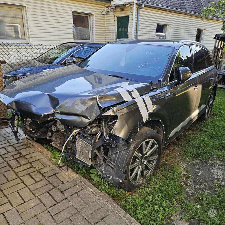 Audi Q7, 3.0 l., Внедорожник / Кроссовер
