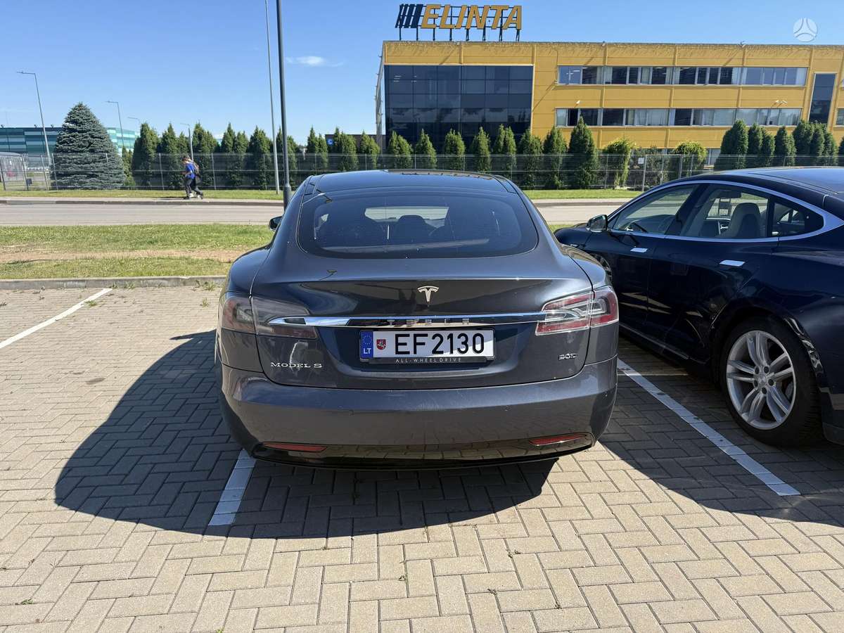 Tesla Model S, 90 kWh, hatchback