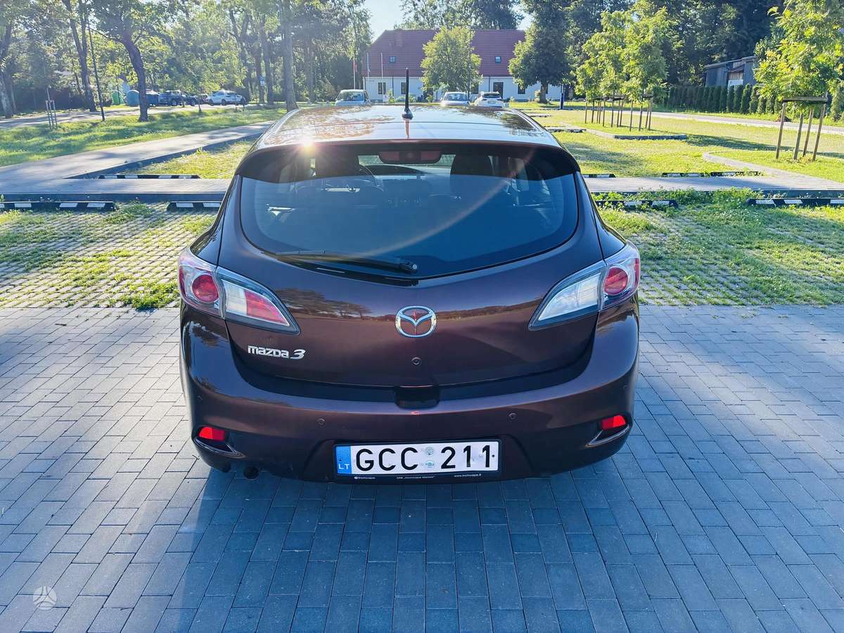 Mazda 3, 1.6 l., hatchback