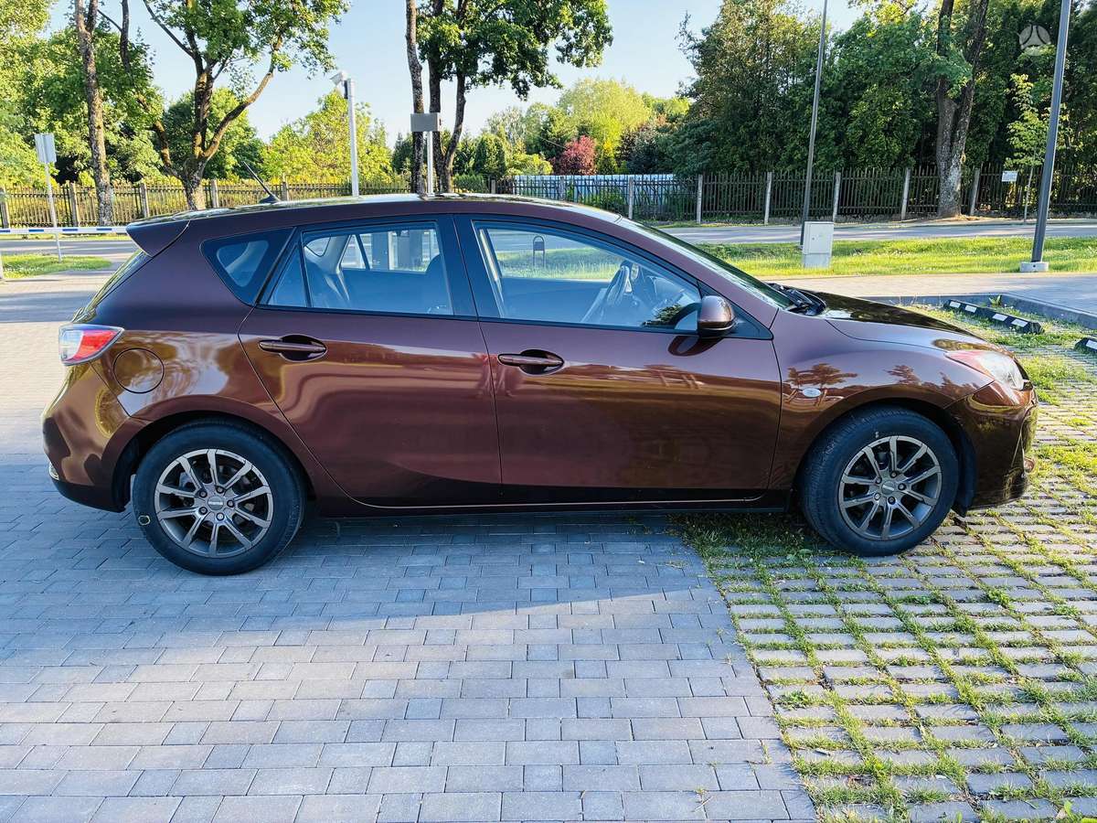 Mazda 3, 1.6 l., hatchback
