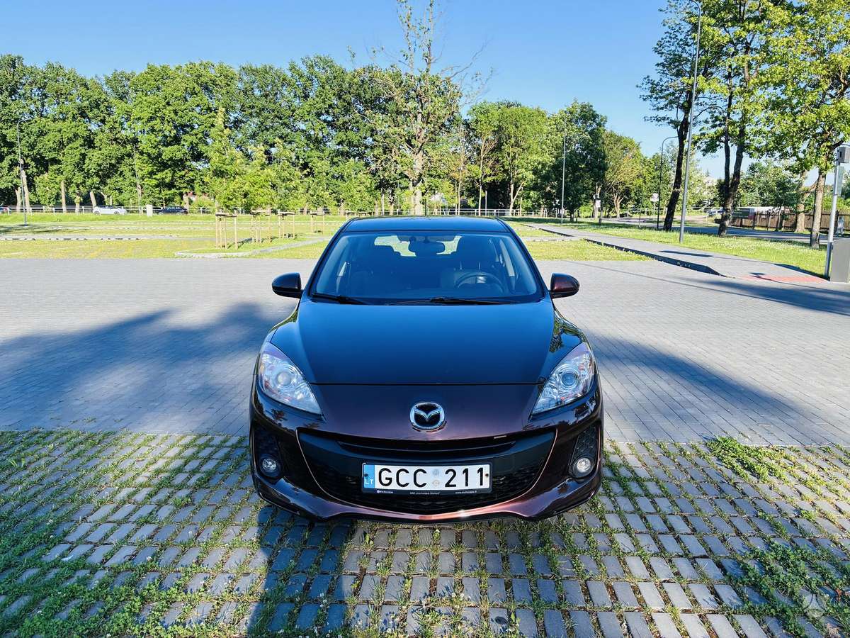 Mazda 3, 1.6 l., hatchback
