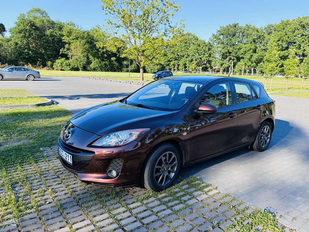Mazda 3, 1.6 l., hatchback