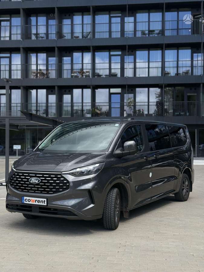 Ford Tourneo Custom, passenger minibus