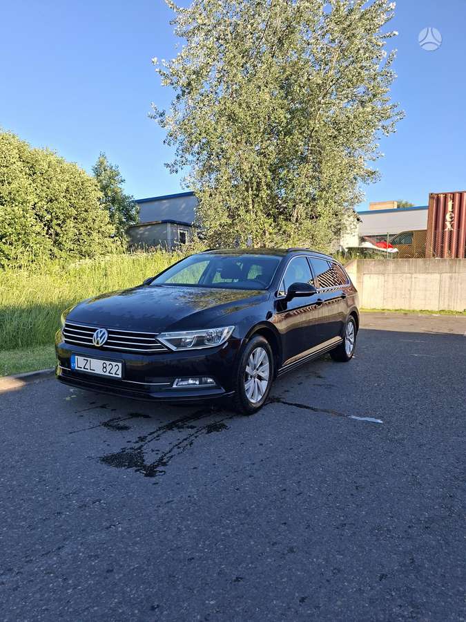 Volkswagen Passat - 2