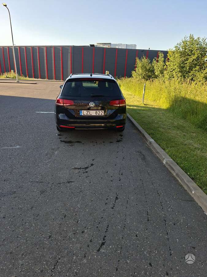 Volkswagen Passat - 5
