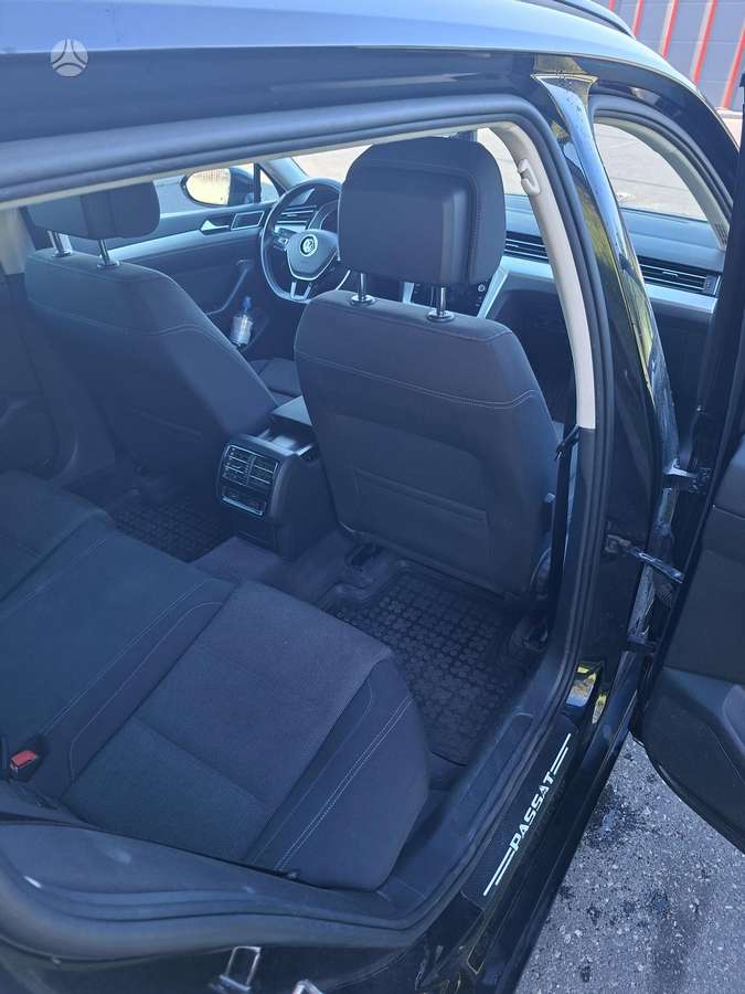 Volkswagen Passat - 10
