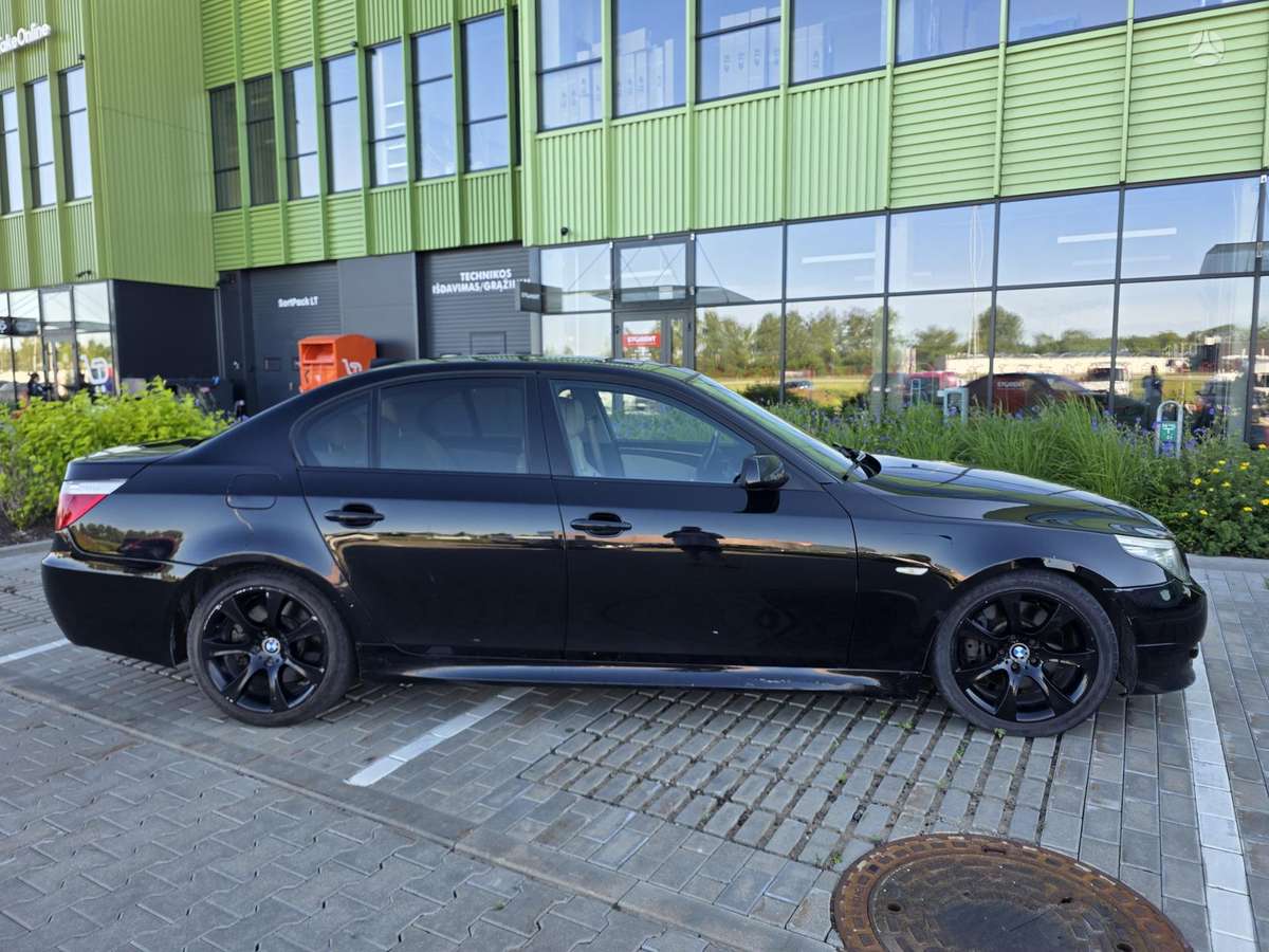 BMW 535, 3.0 l., Седан