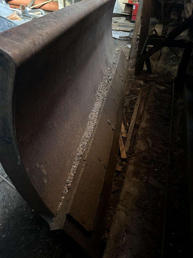 LOCUST 753e, mini krautuvai