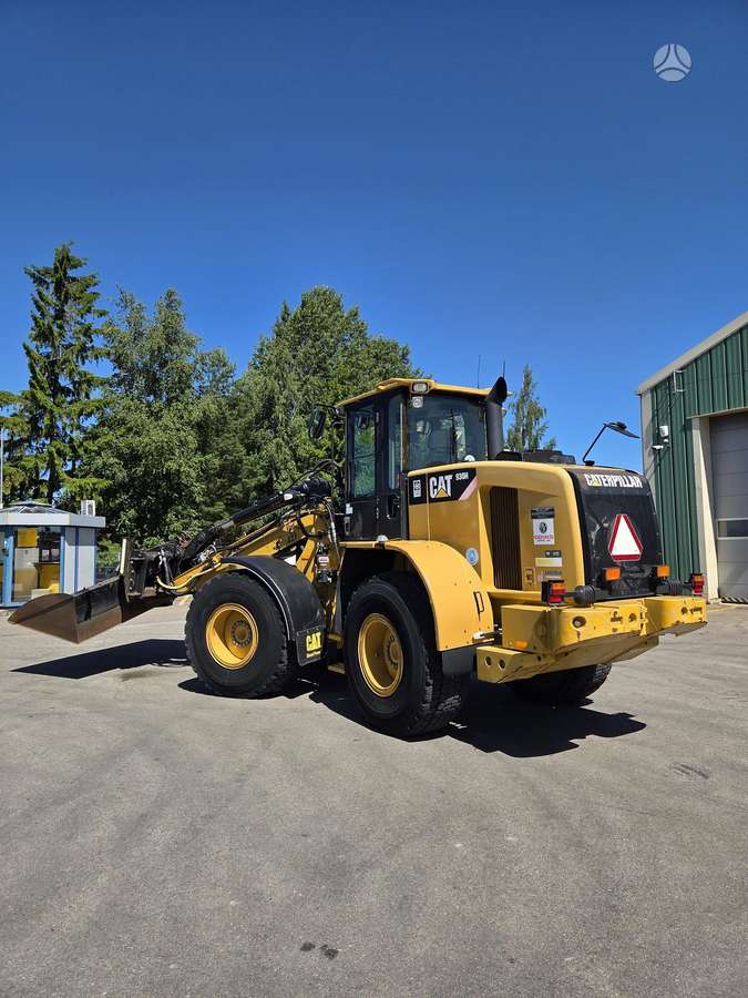 Caterpillar 930H, фронтальные погрузчики