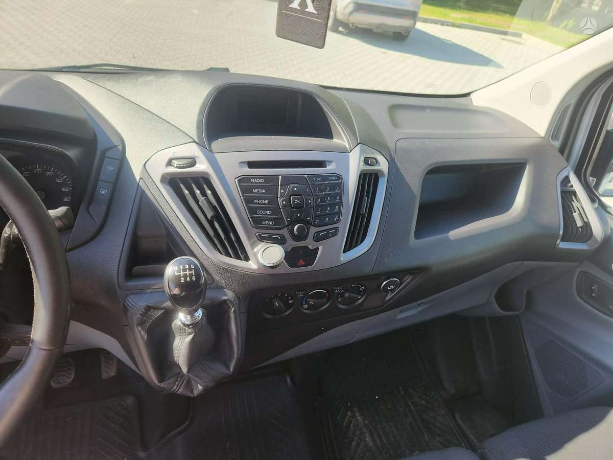 Ford Transit Custom, Коммерческий