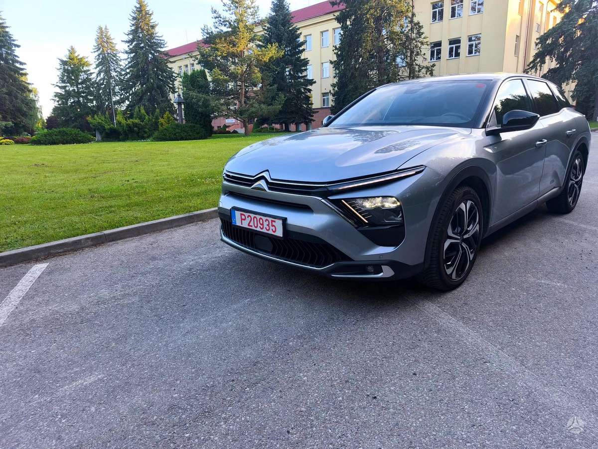 Citroen C5 X, 1.2 l., hatchback