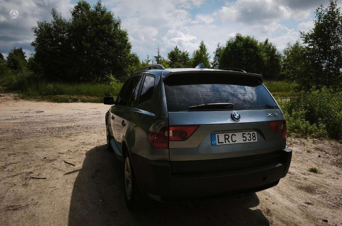 BMW X3, off-road / crossover